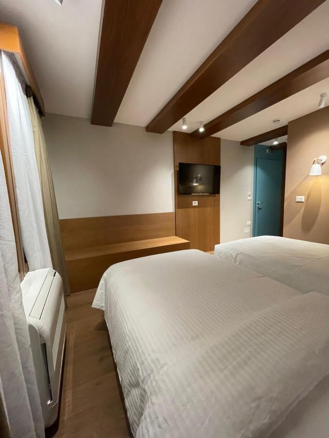 Gjirokastër Palorto Traditional Hotel מראה חיצוני תמונה