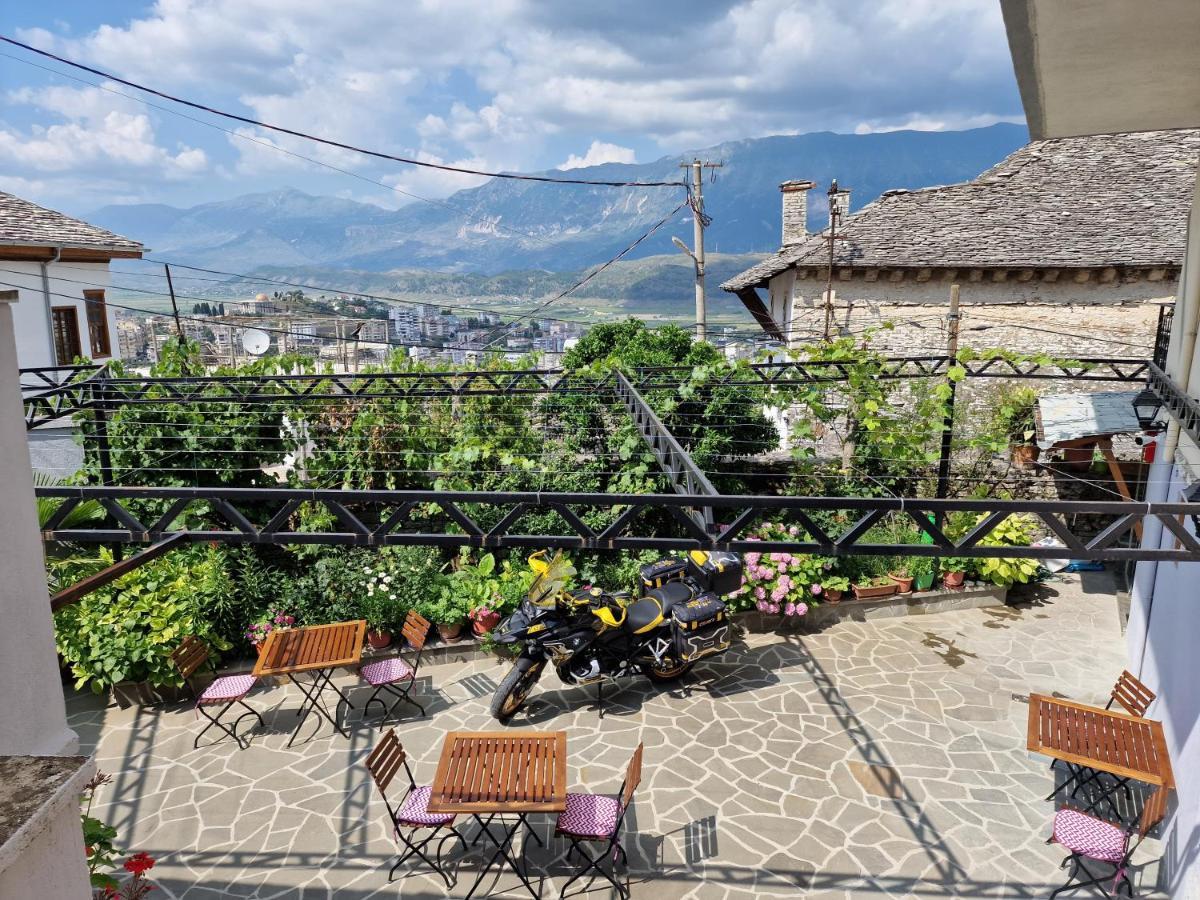 Gjirokastër Palorto Traditional Hotel מראה חיצוני תמונה
